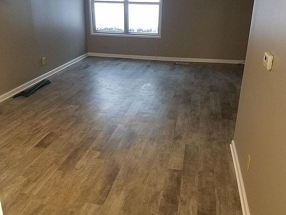 4th image of 614 Saratoga Pl