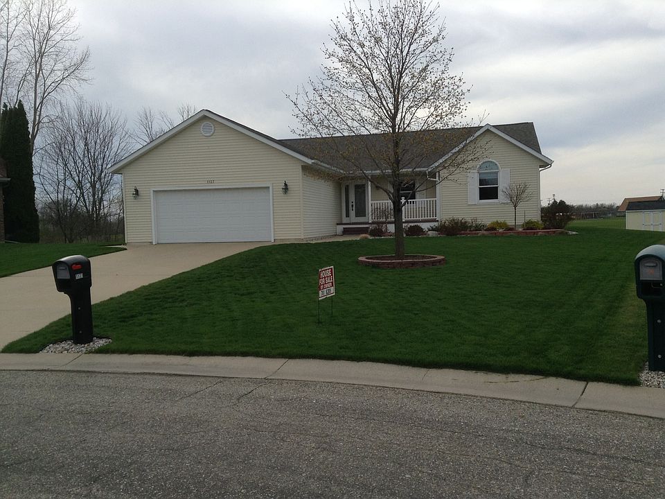 1st image of 1127 Oakdale Cir W