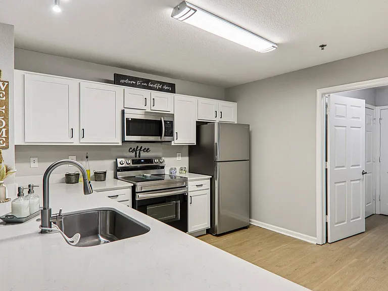 The Hub at Palmetto Pointe — Photo 22