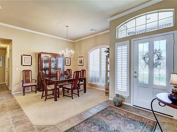 5th image of 15521 Sugar Loaf Dr