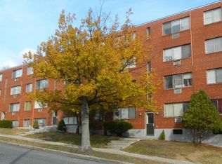 253-257 Essex St #60-64, Holyoke, MA 01040