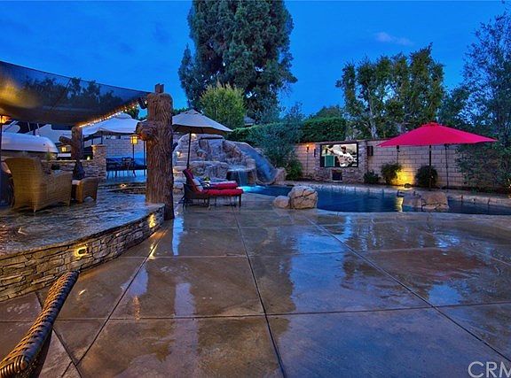 Amazing laidback outdoor lifestyle begins right here!