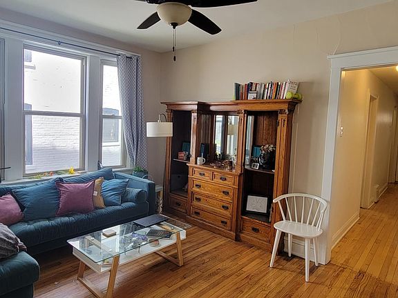 2nd image of 4006 W Warwick Ave #1W