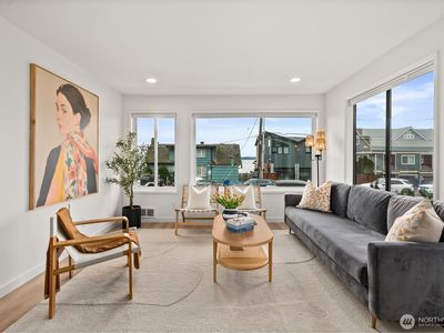 4226 Beach Drive SW #102, Seattle, WA, 98116