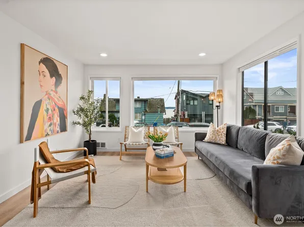 4226 Beach Drive SW #102, Seattle, WA 98116