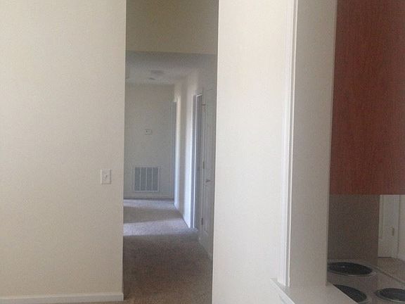 2nd image of 903-3A Hanahan Ct