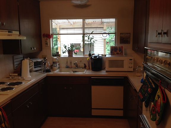 3rd image of 14635 NE 13th Pl
