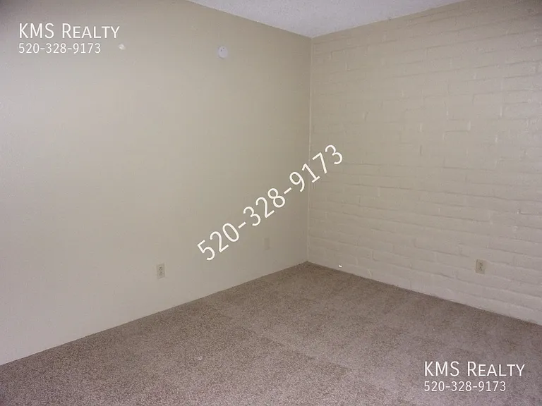 6609 E Calle Alegria #C — Photo 19