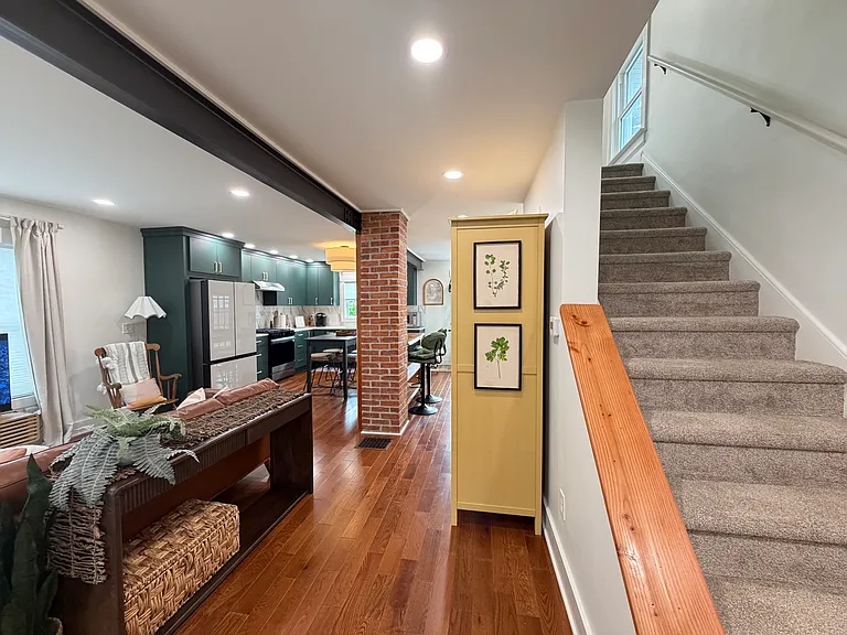 57 Caswell St — Photo 12
