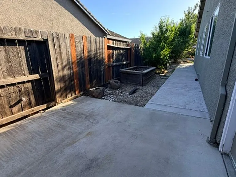 9836 Imperia Ct — Photo 25