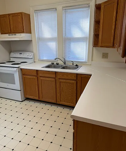 1905 Fall Hill Ave — Photo 10