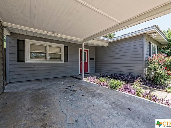 2nd image of 127 S Circle Dr