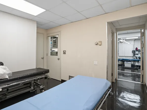 1010 5th Avenue image 18 of 23