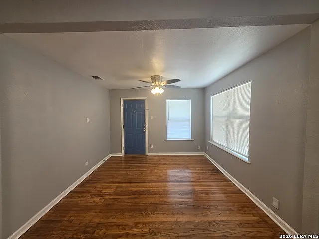 255 Walton Ave — Photo 2