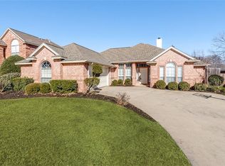 408 Montreal Dr, Hurst, TX 76054