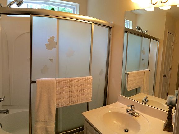 4th image of 378 Juniper Bend Cir