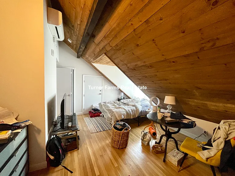 158 Broadway #3 — Photo 13
