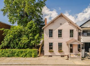 225 Robinson St, Hudson, NY 12534