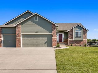 422 N Baughman Ave, Haysville, KS 67060