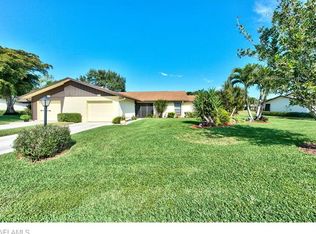 4711 Lakewood Blvd, Naples, FL 34112