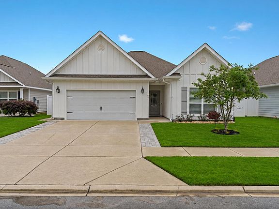 2nd image of 163 Stonegate Cir