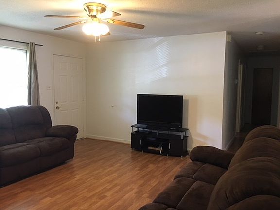 4th image of 133 Effie Dr