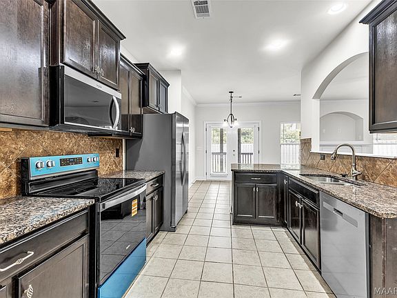 3rd image of 1513 Westbury Park Ct