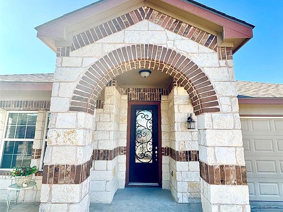 3rd image of 413 Gettysburg Loop