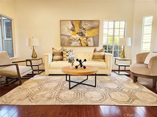 351 Valley Cir, Monrovia, CA 91016
