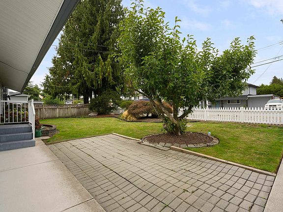 5th image of 4872 58th St
