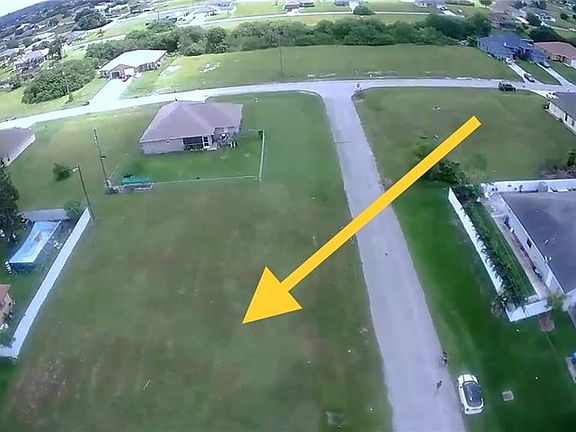 5th image of 1327 Andalusia Blvd