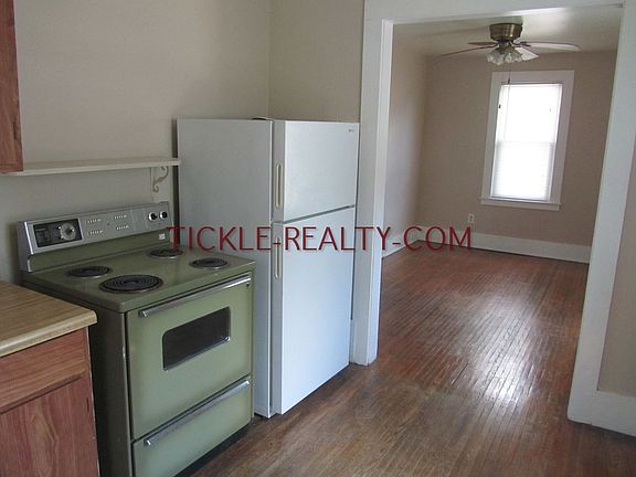 3rd image of 310 Meigs St APT 5