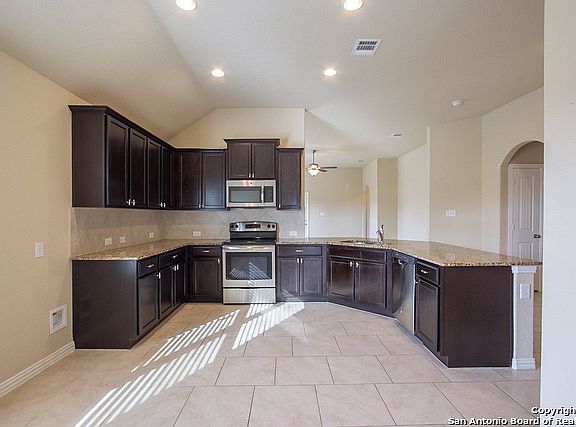 4th image of 2311 Jeffrey Ln
