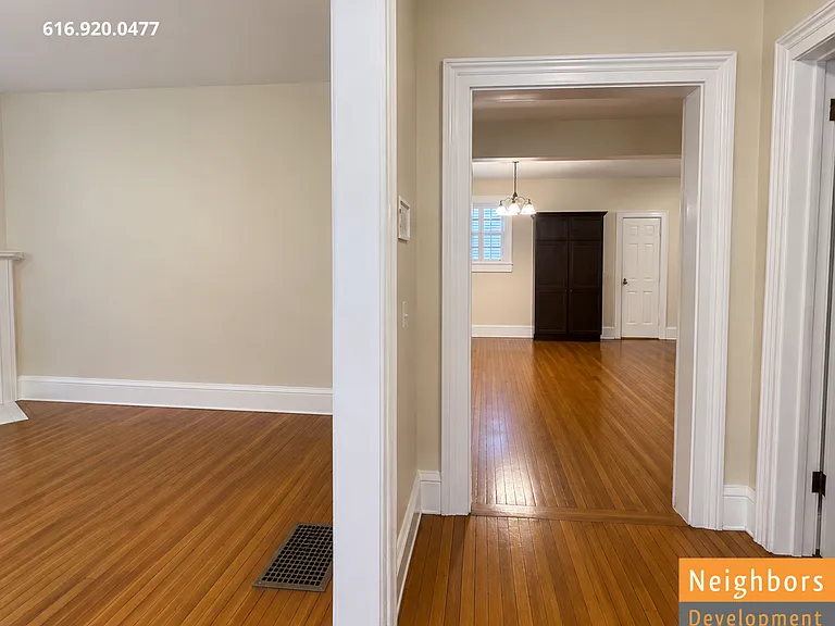 672 Kellogg St SE — Photo 2