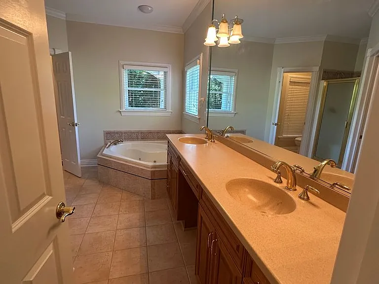 3040 Creek Rd — Photo 16