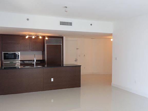 5th image of 475 Brickell Ave APT 2309