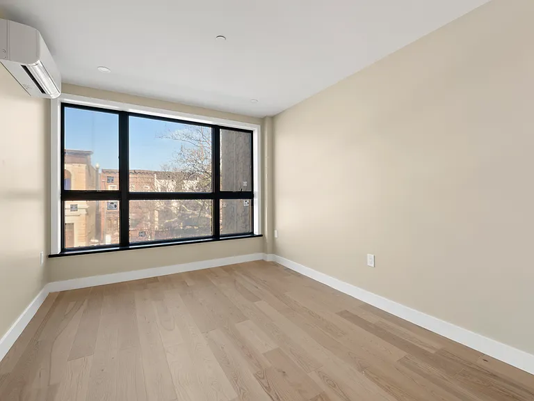 458 Decatur St #3 — Photo 2