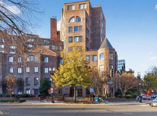 3 Washington Cir NW APT 905, Washington, DC 20037