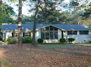 5576 Bob White Cir, Lilburn, GA 30047