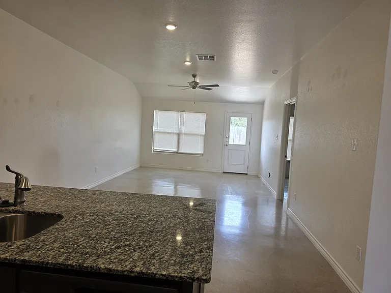 1317 Concord Dr #B — Photo 4