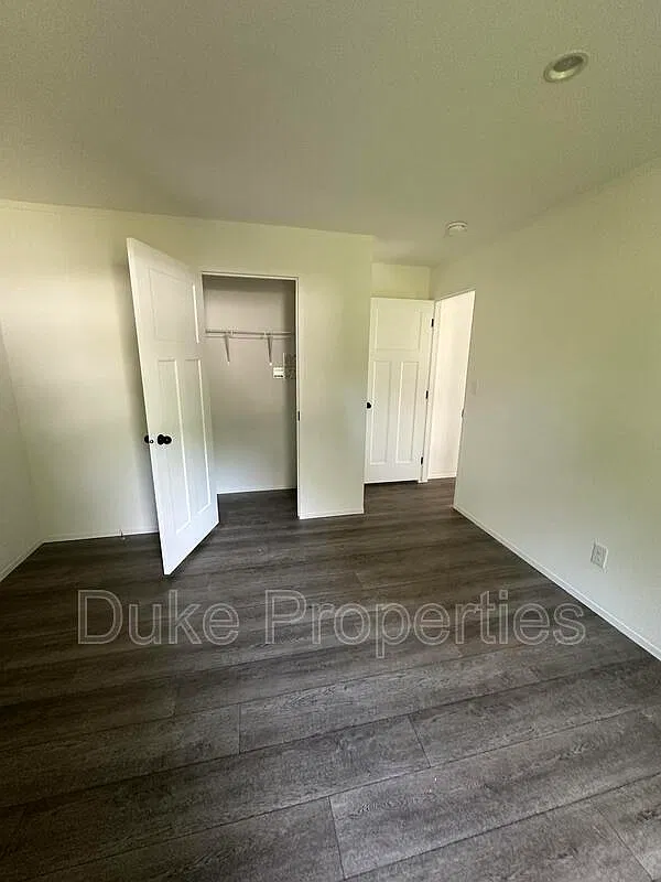 2 bed, 1.0 bath, $1,395 — Photo 4