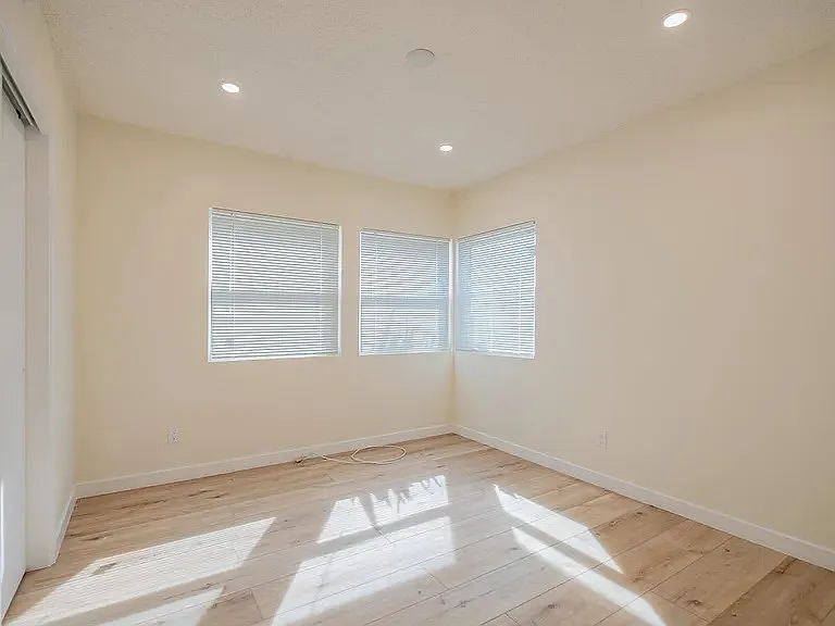 13765 Astoria St — Photo 11
