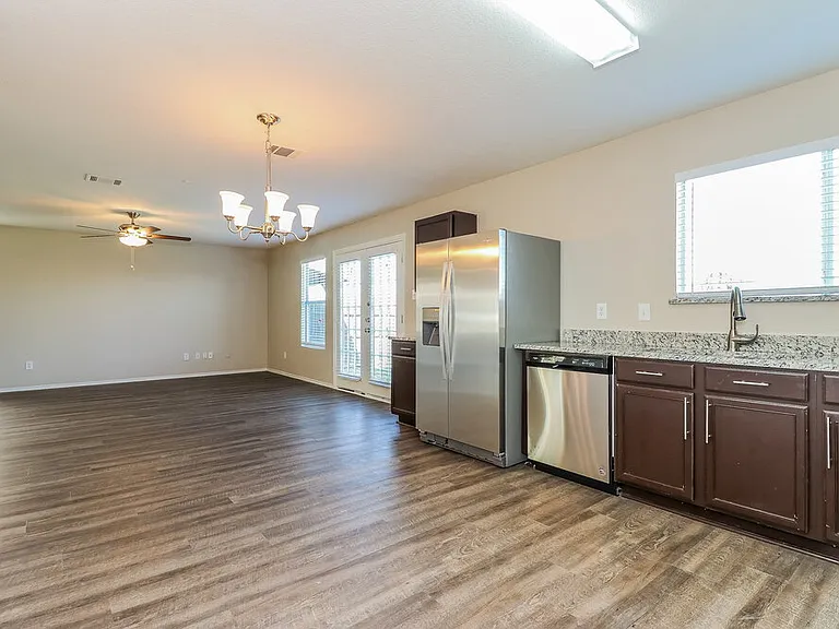 7128 Little Mohican Dr — Photo 5