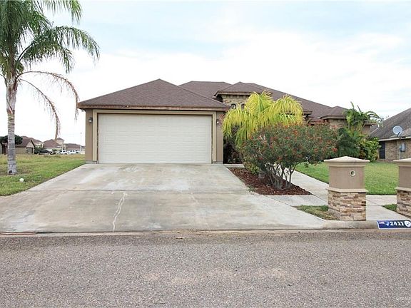 2nd image of 2411 Eastern Palm Dr