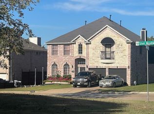 3909 Silver Meadow Ln, Grand Prairie, TX 75052