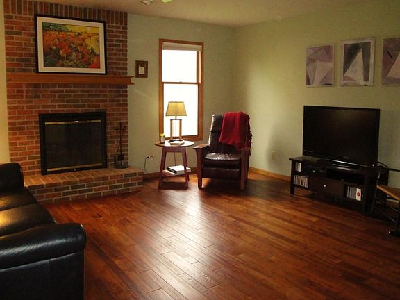 2nd image of 6447 Newgrange Dr