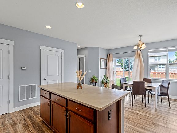 5th image of 1552 Edenbridge Dr