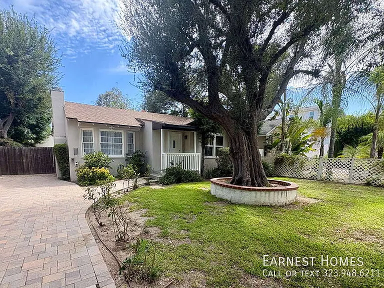 14920 Hesby St — Photo 1