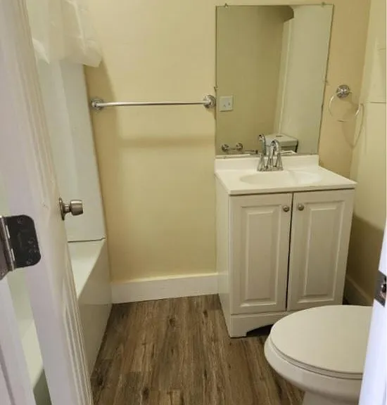 210 S Dunlop St — Photo 6