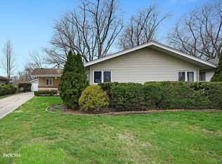 404 New Salem St, Park Forest, IL